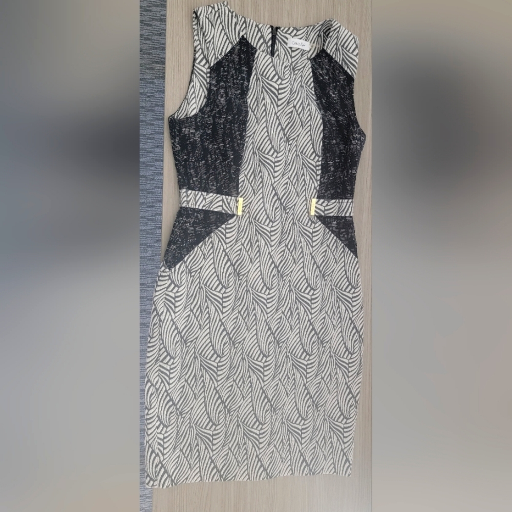 Calvin Klein Leaf Print Sheath Dress size 10. #430424